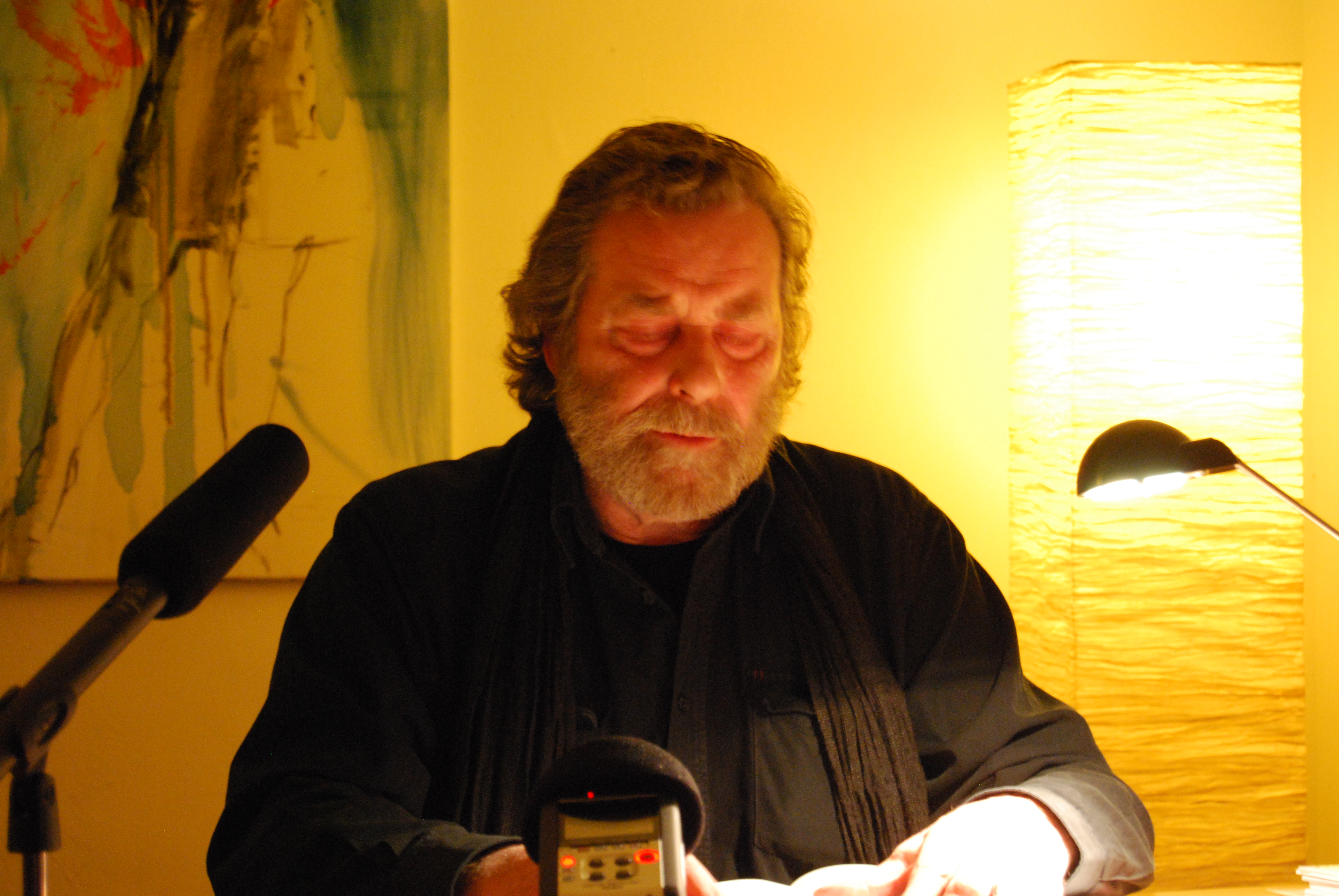 Wolfgang Schiffer liest isländische Lyrik im Kölner Kultursalon Freiraum