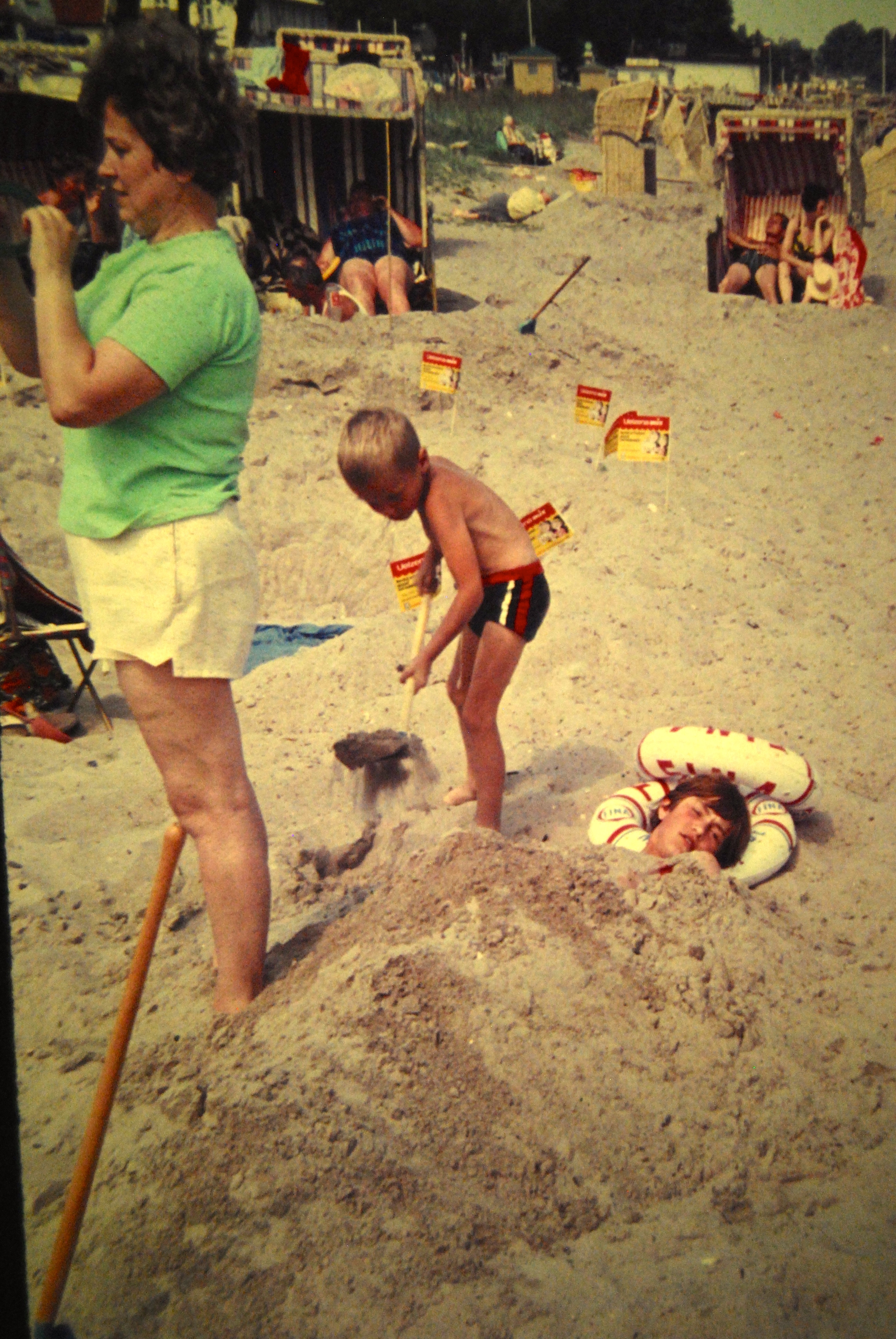 Ausgrabungen und Eingrabungen